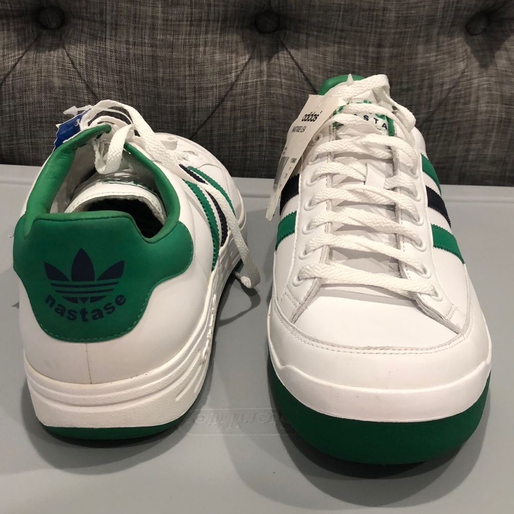 Adidas Sneakers